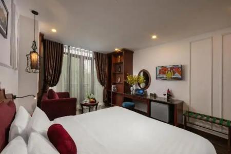Vision Premier & Spa - 80
