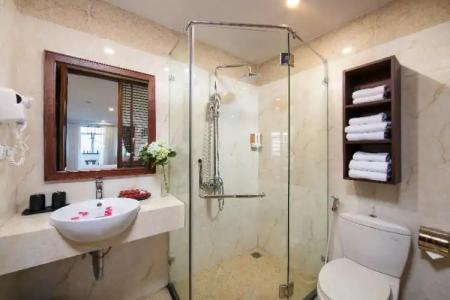Vision Premier & Spa - 39