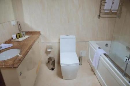 Garden Park Inn - 105