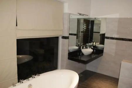 Daffodils Beach - 31