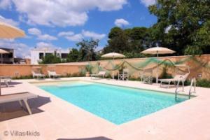 The Courtyard - Anna, Spongano