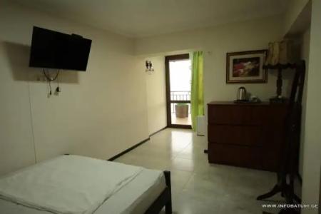 White House Chakvi - 13