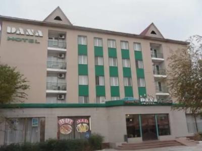 Dana - 0