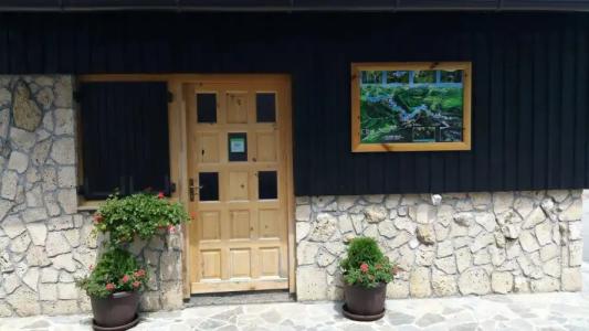 Rustic Inn River - 23