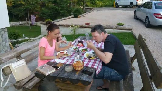 Rustic Inn River - 16