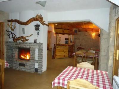 Rustic Inn River - 8