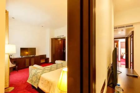 Trillium Boutique City - 21