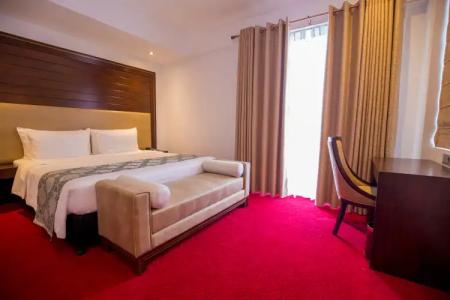 Trillium Boutique City - 58