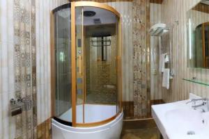 Astral Hotel Complex C, Tikhvin