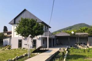 Fenix Guest House, Candripsh