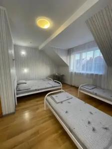 VIP hostel - 1