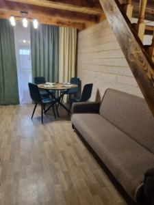 Yashkin Dom Guest Houses - 102