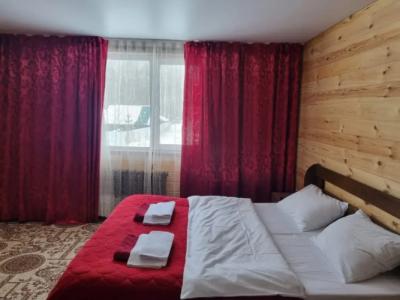 Yashkin Dom Guest Houses - 80