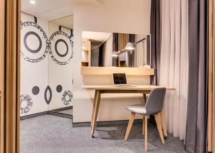 Holiday Inn WARSAW CITY CENTRE by IHG - 65
