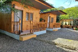 Raiskiy Ugolok Guesthouse, Pitsunda