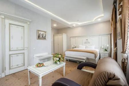 Imperial Palace - 109