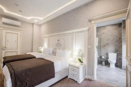 Imperial Palace - 118