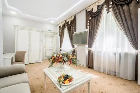 Imperial Palace - 129