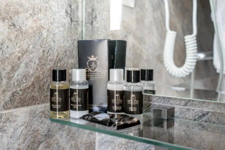 Imperial Palace - 105