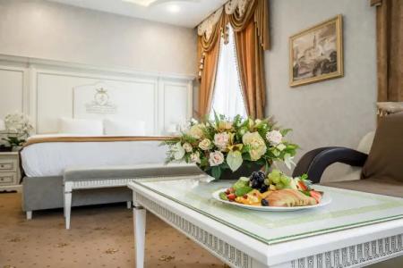 Imperial Palace - 110