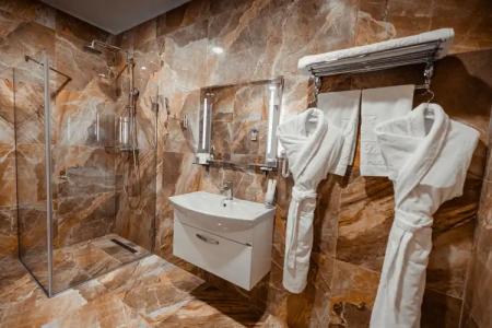 Imperial Palace - 113