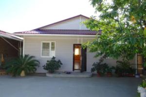 U Ashota Guest house, Candripsh