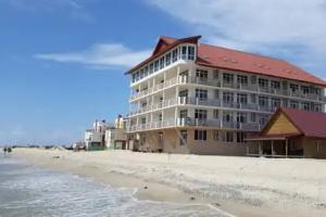 Avtomobilist Hotel, Zatoka