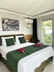 Mogons Exclusive - 95