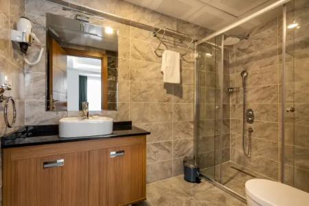 Mogons Exclusive - 62