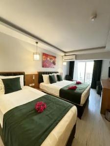 Mogons Exclusive - 54