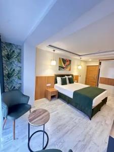 Mogons Exclusive - 66