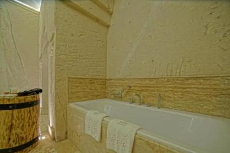 Taru Cave Suites - 117