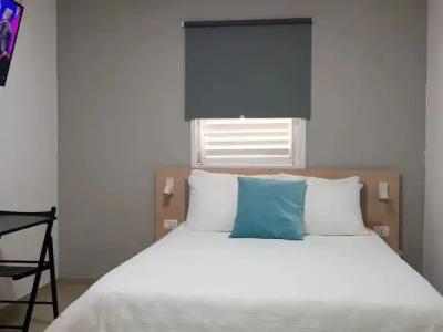 Airport Guest House - 44