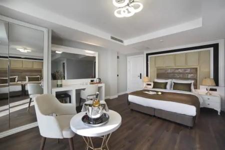 Pell Palace & Spa - 4