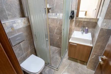 Campus Boutique - 77