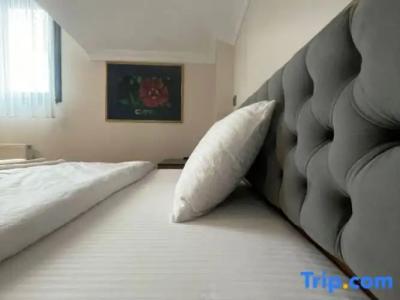 Campus Boutique - 115