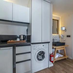 Ece Marina Suit - 109