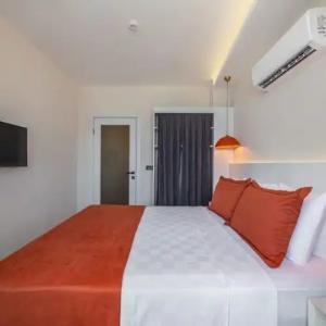 Ece Marina Suit - 105