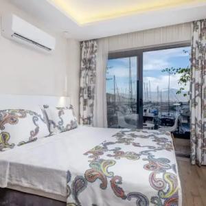 Ece Marina Suit - 95