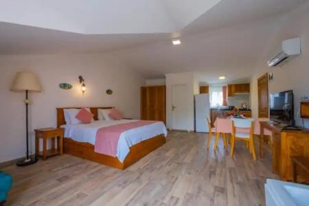 Infinity Lily Apartments - 33