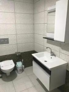 Oyster Boutique - 52