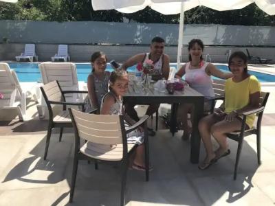 Oyster Boutique - 72