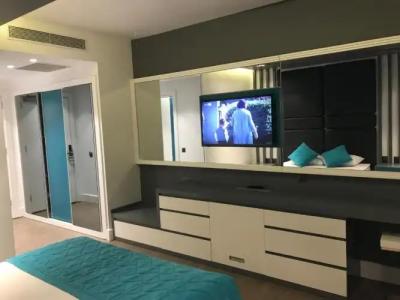 Oyster Boutique - 57