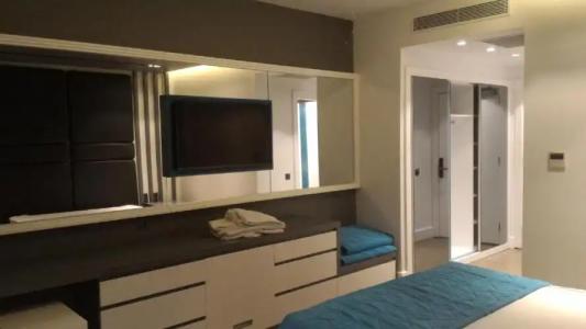 Oyster Boutique - 62