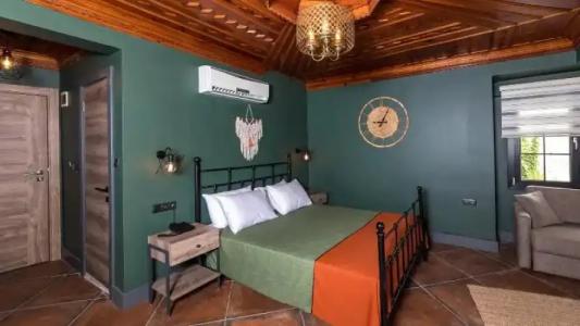 Sunset Boutique - 123