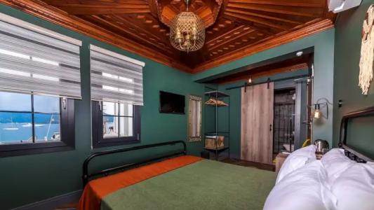 Sunset Boutique - 74