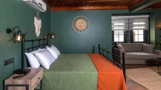 Sunset Boutique - 118