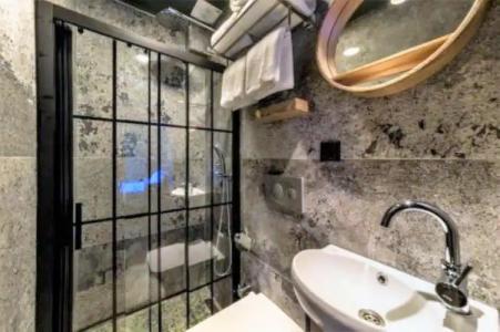 Sunset Boutique - 99