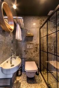 Sunset Boutique - 62