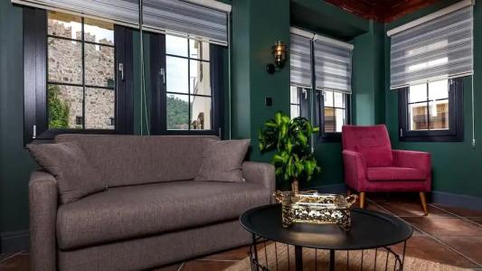 Sunset Boutique - 83